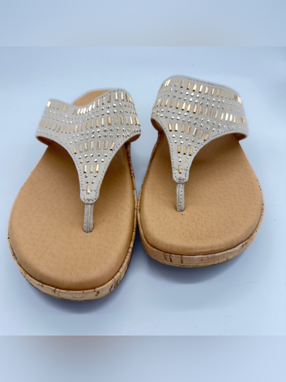 Easy Spirit Beige Thong Sandals with Gold Accents